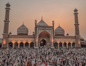March of the Mogul Emperors from The Crown of India - Fanfare Band